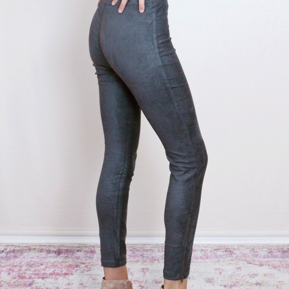 NWT Wishlist Suede Charcoal Zip Up Leggings! - Picture 3 of 4